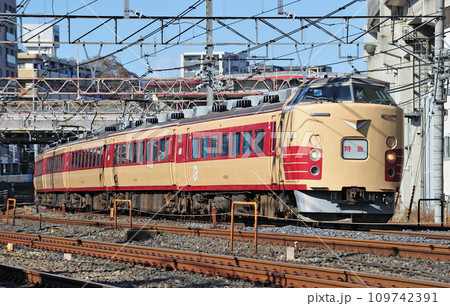 東北本線　赤羽ー尾久　JR東日本　183系　OM102編成（大宮）　特急 109742391