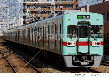 西鉄6050形　西鉄電車　急行筑紫行き 109742856
