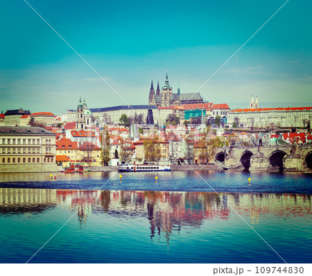 View of Charles bridge over Vltava river and Gradchany 109744830