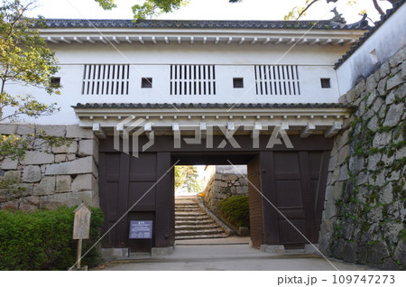 廊下門（岡山城／岡山県岡山市北区） 109747273