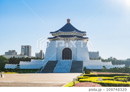 台湾　中正紀念堂　図書室 109748320