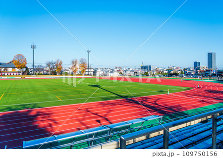 青空の東京フットボールセンター八王子　富士森競技場 109750156