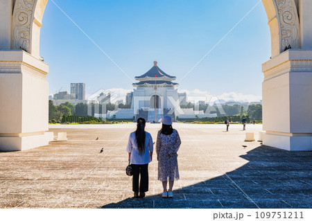 台湾　中正紀念堂　図書室 109751211