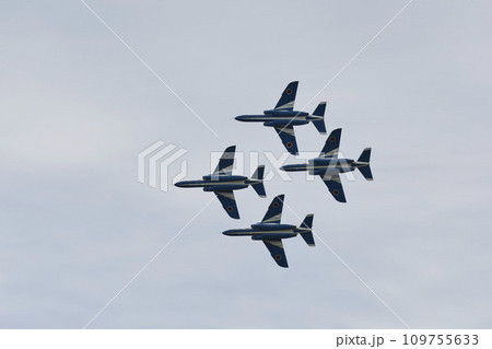 岐阜航空祭2023ブルーインパルス　アクロバット飛行　1 109755633