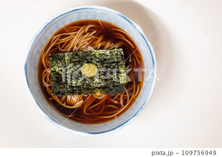 海苔とわさびのかけ蕎麦 海苔とわさびのかけ蕎麦 109756949
