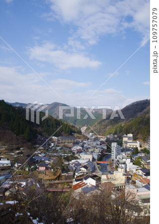 兵庫県 美方郡 新温泉町 湯村温泉 荒湯周辺の景色　2023年1月 109757079