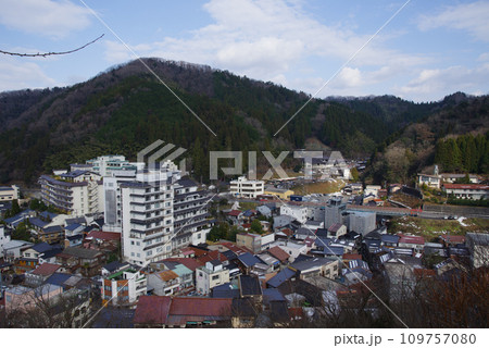 兵庫県 美方郡 新温泉町 湯村温泉 荒湯周辺の景色　2023年1月 109757080