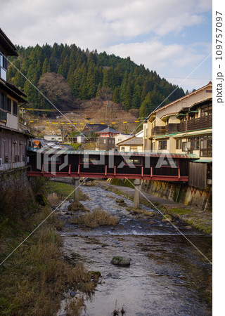 兵庫県 美方郡 新温泉町 湯村温泉 荒湯周辺の景色　2023年1月 109757097