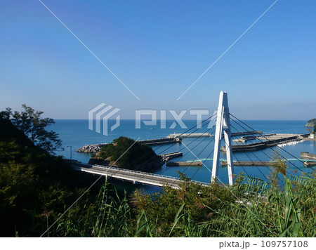 海を渡る橋 109757108