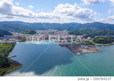 舞鶴港（京都府舞鶴市） 109764217