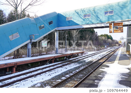 御影駅の跨線橋(根室本線・JR北海道) 御影駅の跨線橋(根室本線・JR北海道) 109764449
