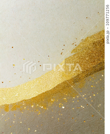 和紙と金箔の和風の背景素材（AI生成画像） 109771256