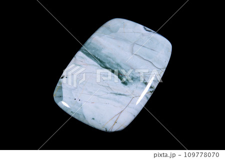 ピクチャー・ジャスパー 風景を宿す石 109778070