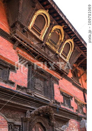 パタンのダルバール広場にある旧王宮 パタンのダルバール広場にある旧王宮 109781069