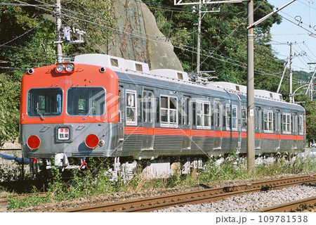 逗子に停車する北陸鉄道の7700系 逗子に停車する北陸鉄道の7700系 109781538