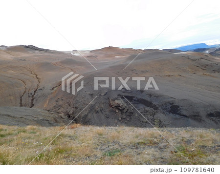 アイスランド 夏 ミーバトゥン近くの風景 アイスランド 夏 ミーバトゥン近くの風景 109781640