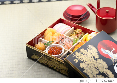 おせち料理 109782887
