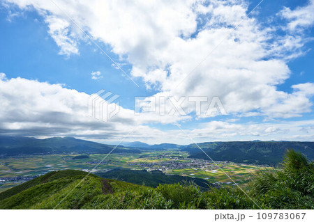 熊本県 阿蘇大観峰からの眺望 熊本県 阿蘇大観峰からの眺望 109783067