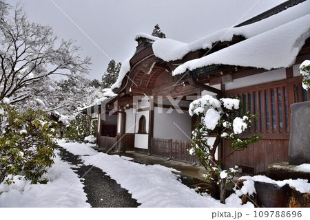 洛北 雪の大原三千院 洛北 雪の大原三千院 109788696