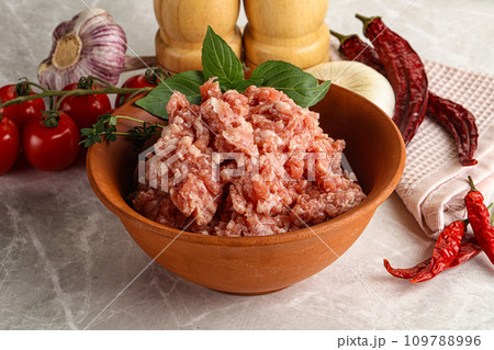 Raw minced pork uncooked meat Raw minced pork uncooked meat 109788996