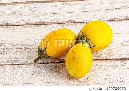 Yellow asian ripe eggplant vegetable 109789076