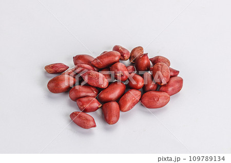 Raw peanut heap for roast Raw peanut heap for roast 109789134