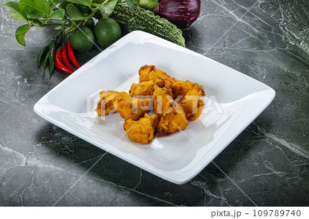 Indian cuisine - paneer pakora cheese 109789740
