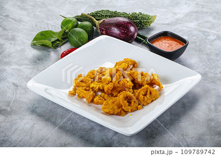 Golden fried squid crispy tempura Golden fried squid crispy tempura 109789742