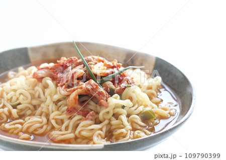 キムチラーメン キムチラーメン 109790399