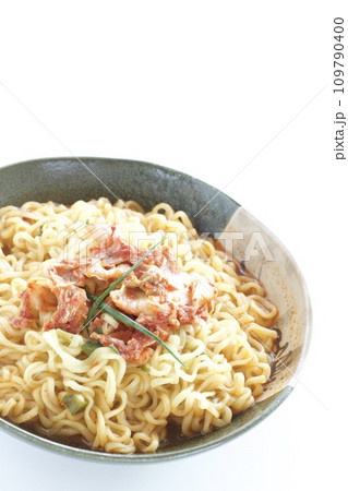 キムチラーメン 109790400