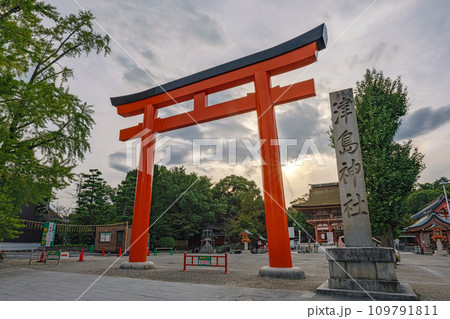 津島神社の門前風景 津島神社の門前風景 109791811