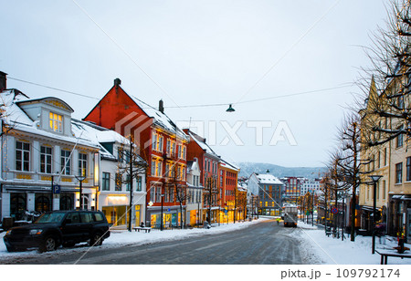 Bergen at Christmas 109792174