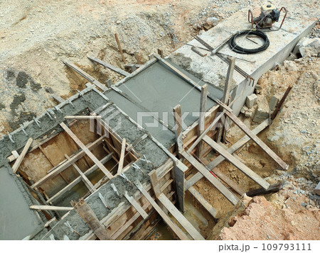 Melaka, Malaysia -February 2, 2022: Utility manhole under construction at a construction site. Built on site according to the engineer's design. Using plywood and timber as a construction mold 109793111