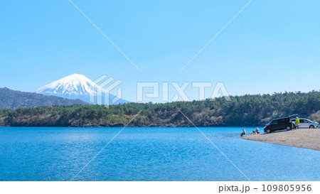 富士山（春・西湖より） 109805956
