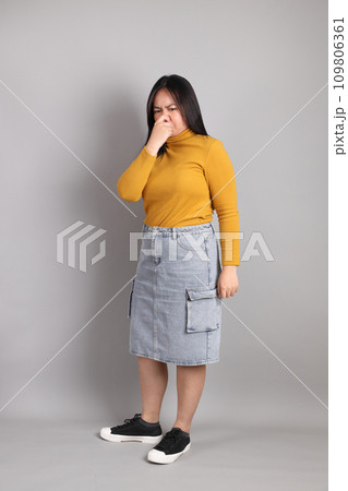 Southeast Asian Woman 109806361