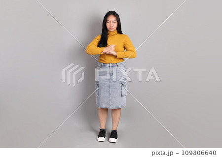 Southeast Asian Woman Southeast Asian Woman 109806640