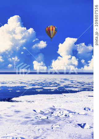 オホーツク海の流氷とバルーン合成 109807556