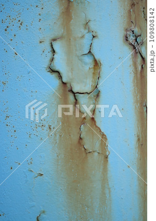 ペンキ剥がれの背景素材 109808142