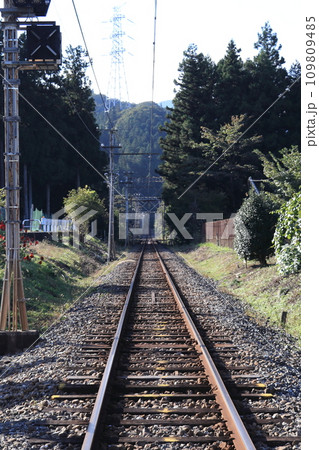 線路は続くよどこまでも 《埼玉県》 線路は続くよどこまでも 《埼玉県》 109809485