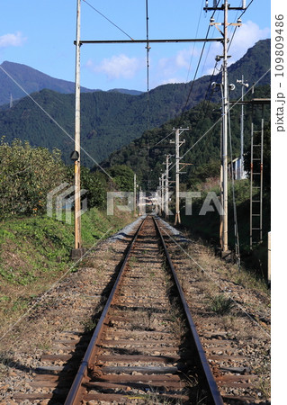 線路は続くよどこまでも 《埼玉県》 線路は続くよどこまでも 《埼玉県》 109809486