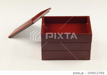 赤い重箱 109812760