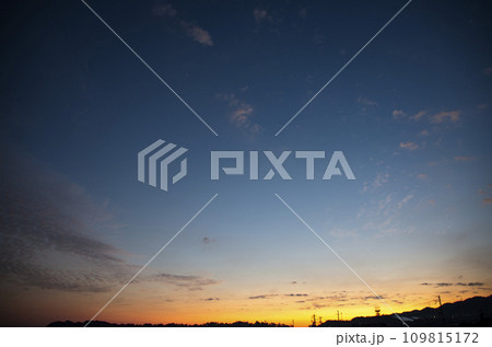 朝焼けの瞬間 109815172