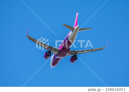 成田空港を離陸した旅客機・ピーチ航空・A320 成田空港を離陸した旅客機・ピーチ航空・A320 109816051