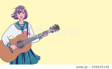 ギターを弾きながら歌う女子高生 109820146