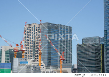 東京八重洲のビル群 東京八重洲のビル群 109824414