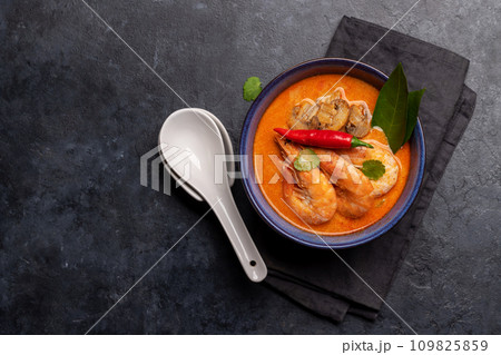 Thai Tom Yum Soup 109825859