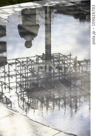 再開発された渋谷桜丘地区の複合施設　渋谷サクラステージ　にぎわいSTAGE 109826703