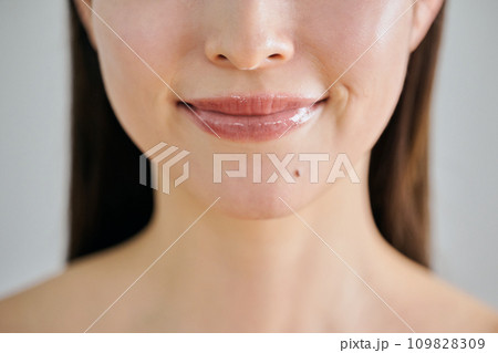 30代女性の肌 30代女性の肌 109828309