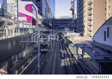 渋谷桜丘口再開発　渋谷サクラステージと渋谷ストリームの間に伸びる渋谷駅 109828391
