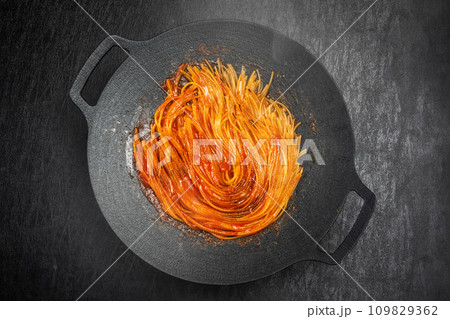 暗殺者のパスタ　Assassin's pasta is all the rage in Italy 109829362